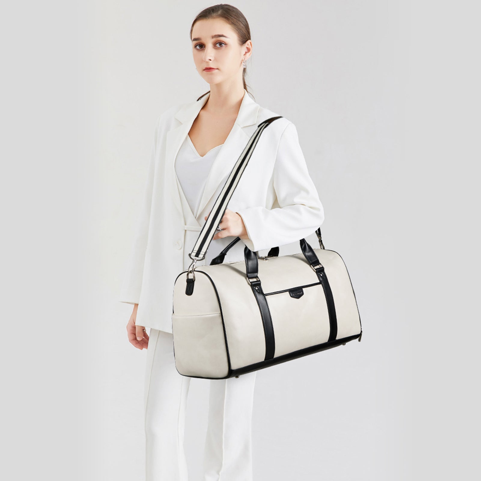 Women's Leather Weekender Bags - Shop Now for Durability and Style ...