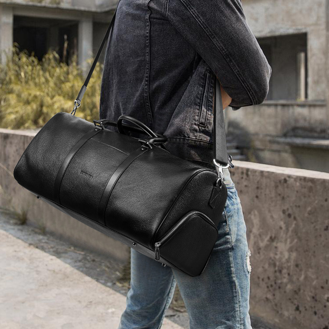 black leather travel bag men's Vixen Black Leather Duffle Bag: A Luxurious and Durable Travel Essential