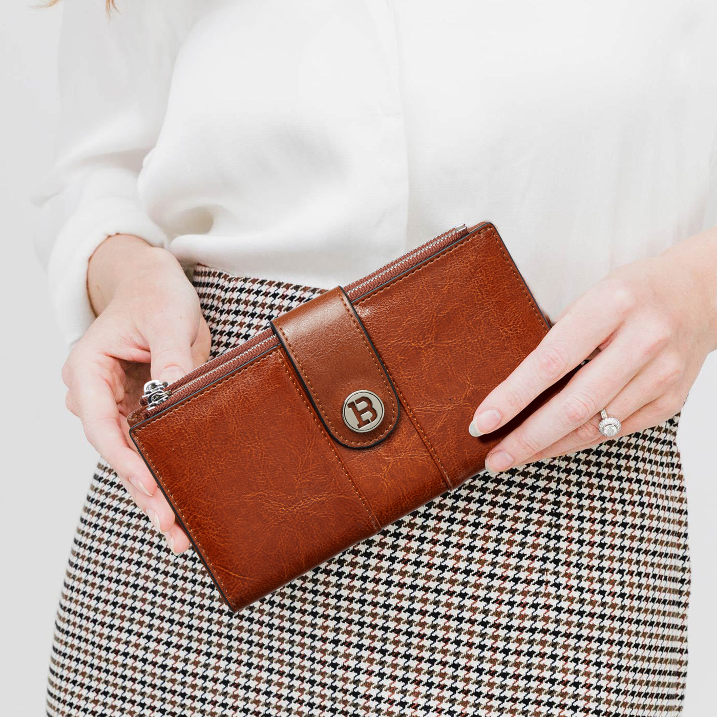 Lomy Real Leather Wallet Womens With double Zipper Pockets — Bostanten –  BOSTANTEN